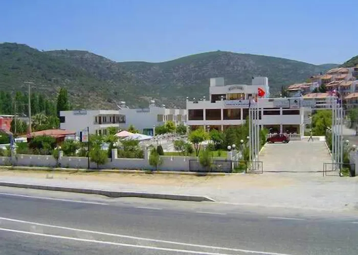호텔 The Palm Club 쿠사다시