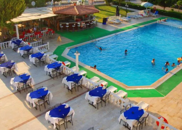 The Palm Club 쿠사다시