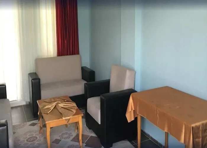 Hotel The Palm Club *