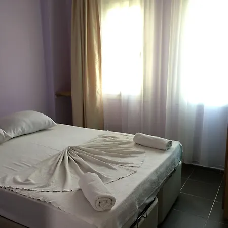 The Palm Club * كوشاداسيه