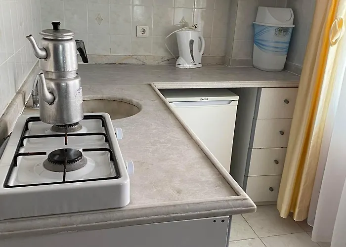 The Palm Club Otel *