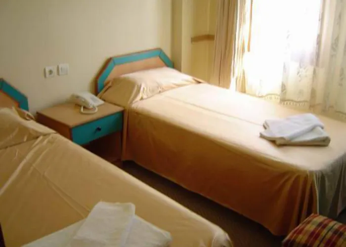 Otel The Palm Club *